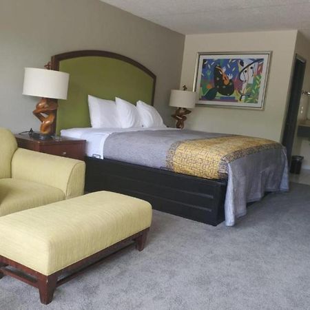 Palmetto Inn & Suites By Oyo Orangeburg Exteriér fotografie